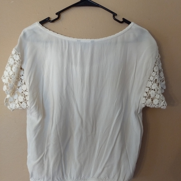 Blouse - Picture 2 of 2